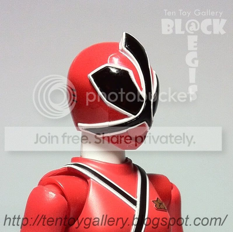 Mô hình SHF Shinken Red Kaoru Shiba Chính Hãng Bandai S.H.Figuarts